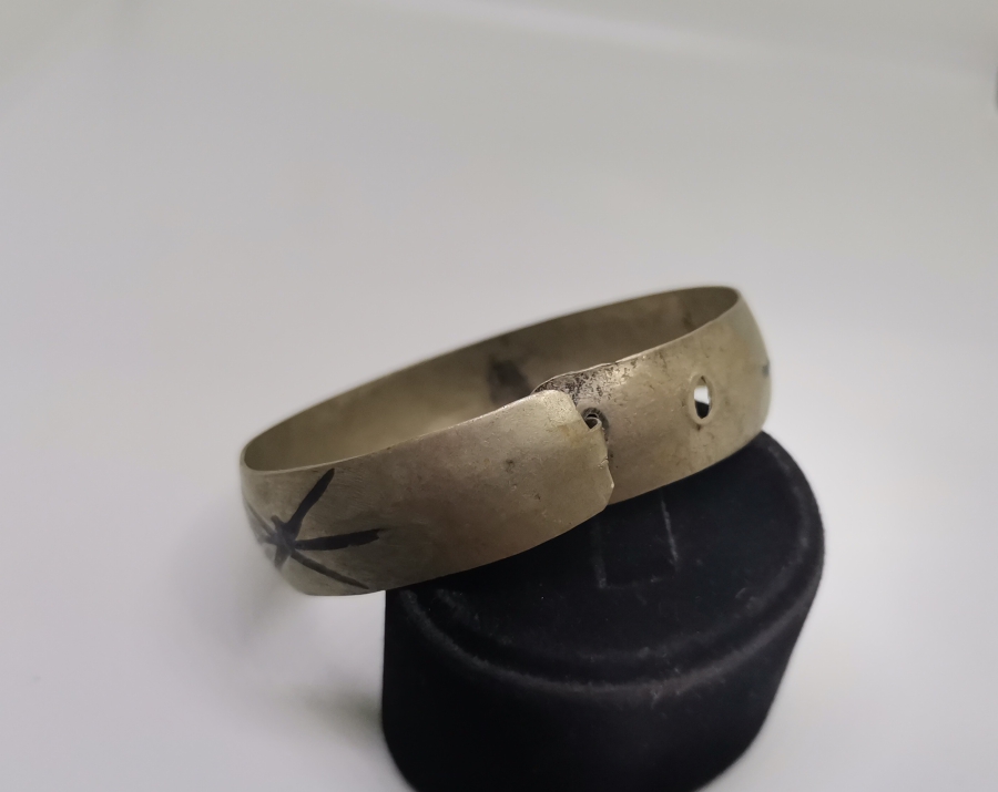 SAVATLI ANTİKA BİLEZİK