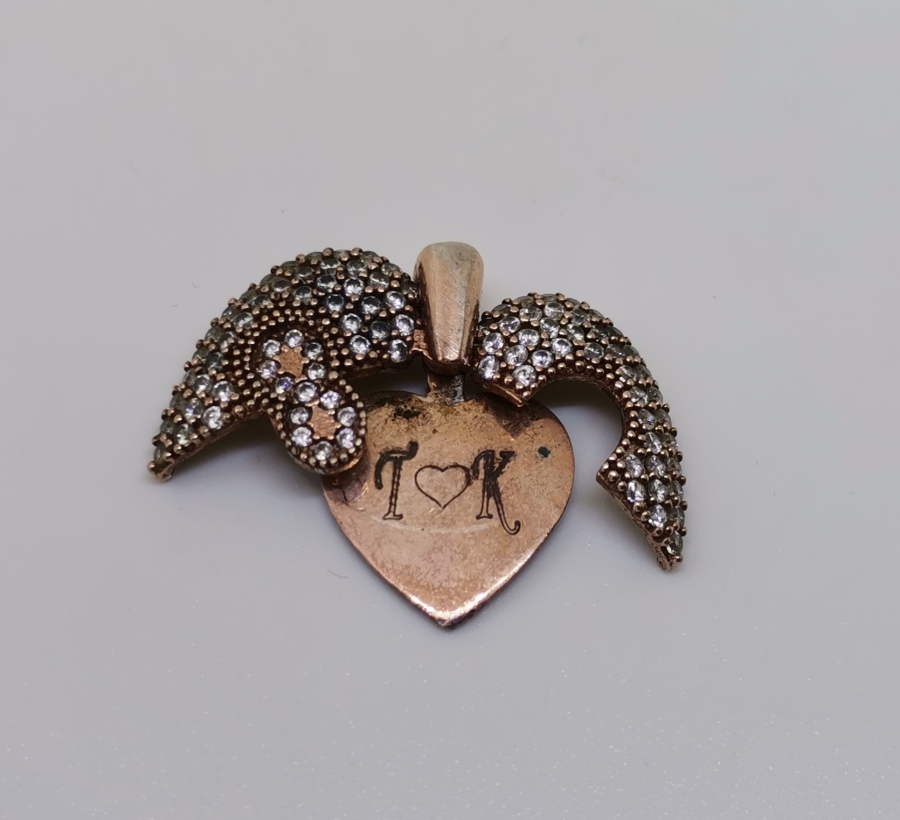 KALP FORMUNDA YAPILMIŞ MARGAZİT TAŞLI KOLYE UCU