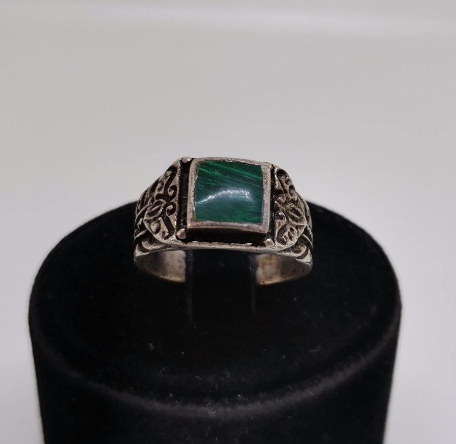 KABARTMA İŞÇİLİKLİ GÜMÜŞ YÜZÜK