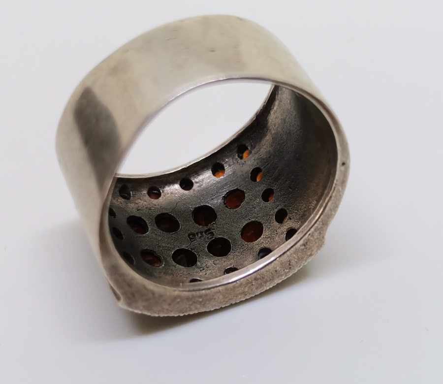 GRANAT TAŞLI GÜMÜŞ YÜZÜK