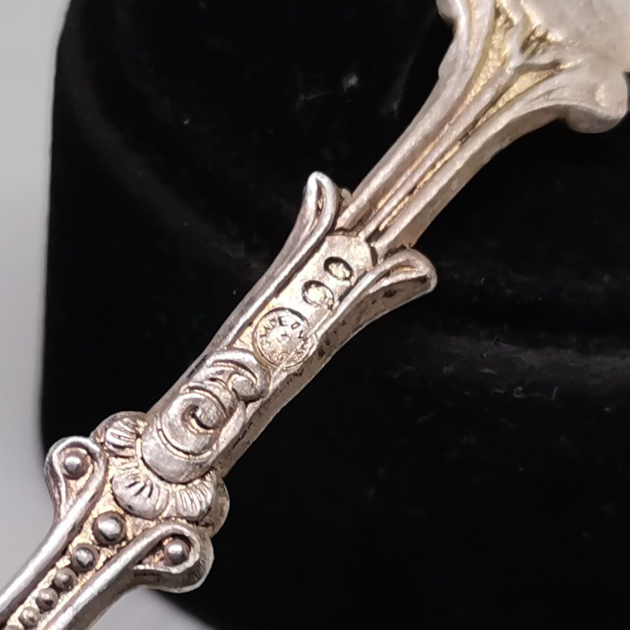 KABARTMA İŞÇİLİKLİ ANTİKA GÜMÜŞ HATIRA AVRUPA KAŞIK