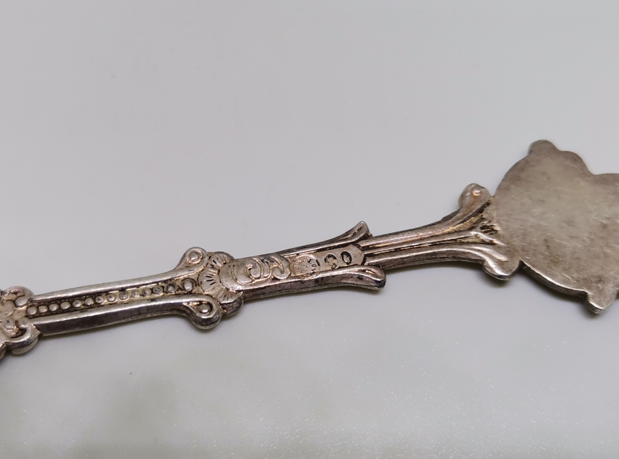 KABARTMA İŞÇİLİKLİ ANTİKA GÜMÜŞ HATIRA AVRUPA KAŞIK