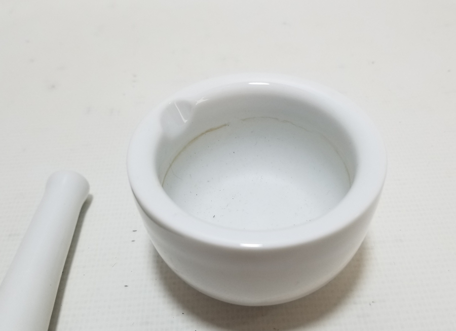 ANTİKA PORSELEN ECZACI HAVANI