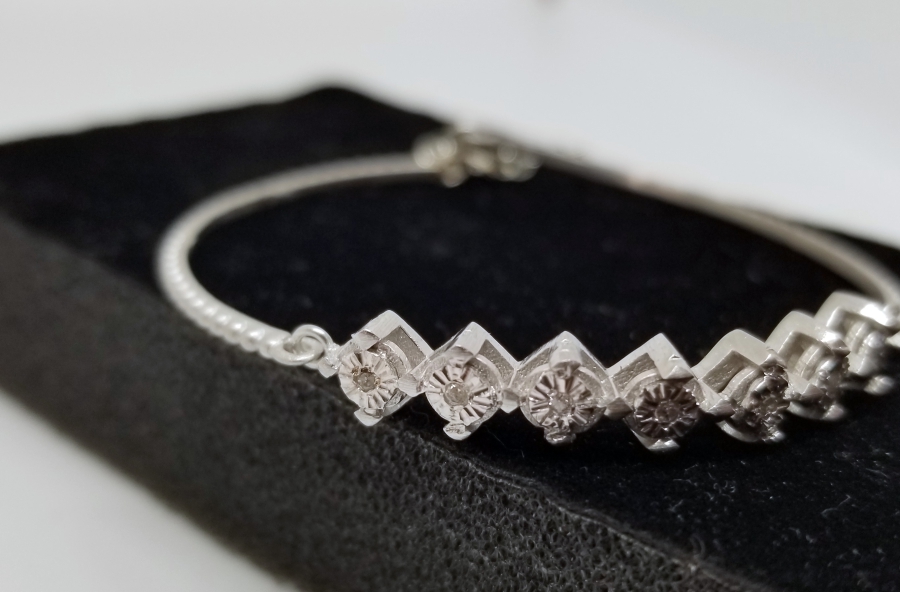 PIRLANTA TAŞLI GÜMÜŞ BİLEZİK - BİLEKLİK