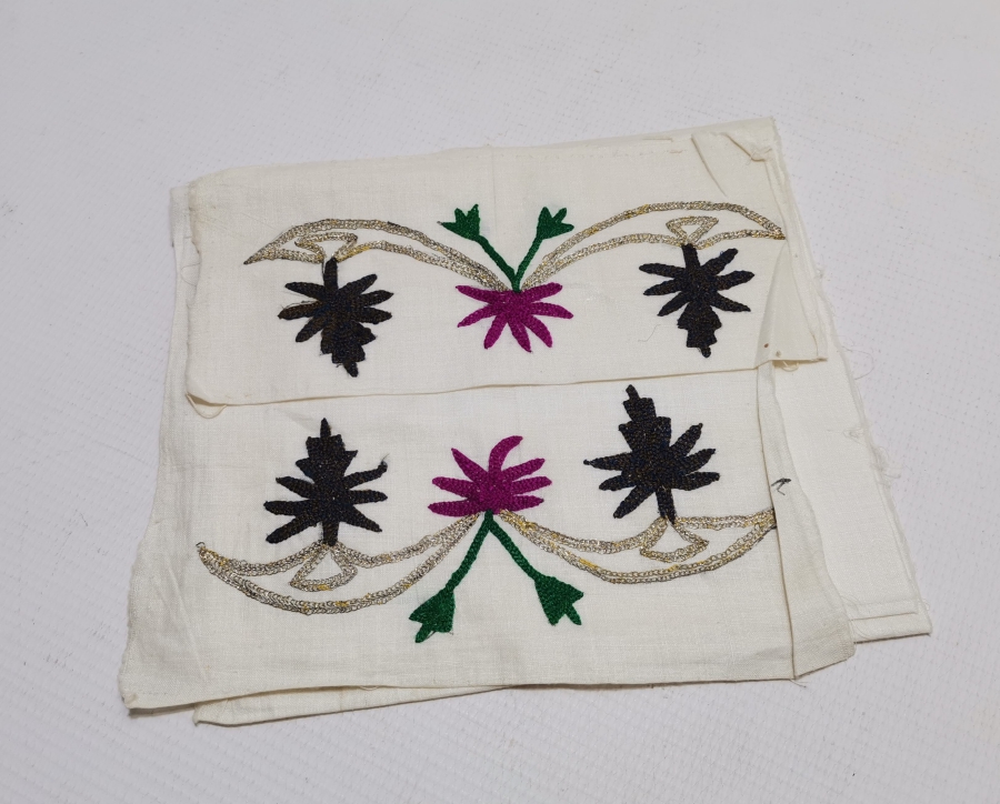 İPEK VE GÜMÜŞ SIRMA İŞÇİLİKLİ OSMANLI DÖNEMİ GELİN UÇKURU