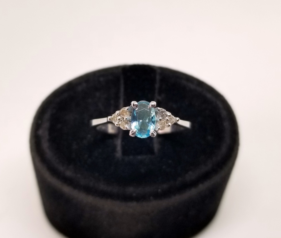 AQUAMARİN VE PIRLANTA TAŞLI ÖZEL YAPIM YÜZÜK