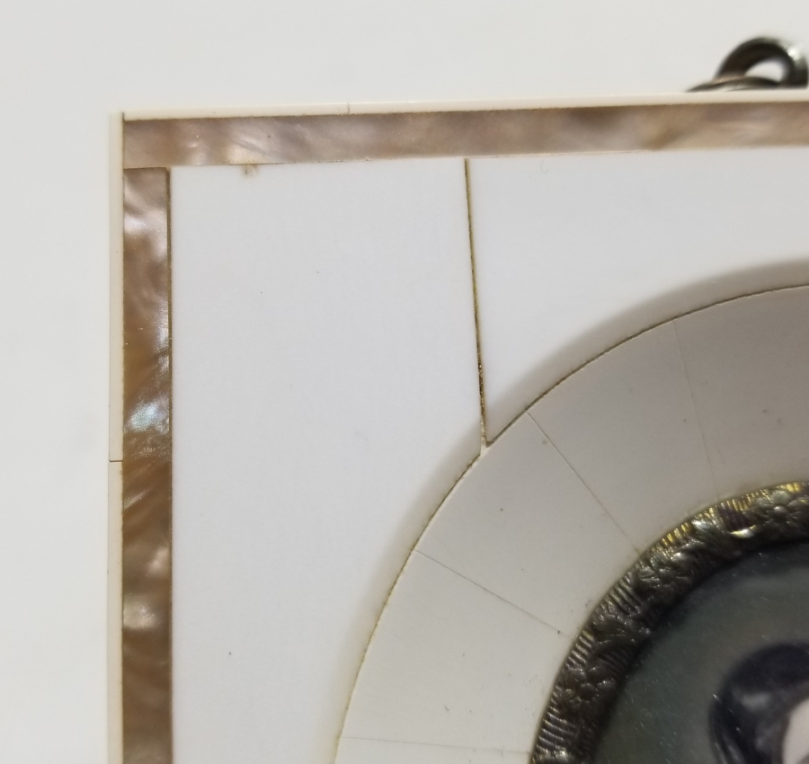 ÖZEL YAPIM ANTİKA FİLDİŞİ ELİSABETH GÖRSELLİ ÇERÇEVE