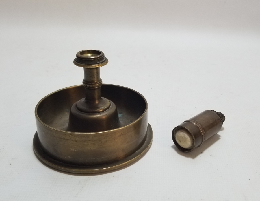 TOP MERMİSİ KOVANINDAN YAPILMIŞ 1. DÜNYA SAVAŞI DÖNEMİ NADİR ASKERİ MASA ÇAKMAĞI