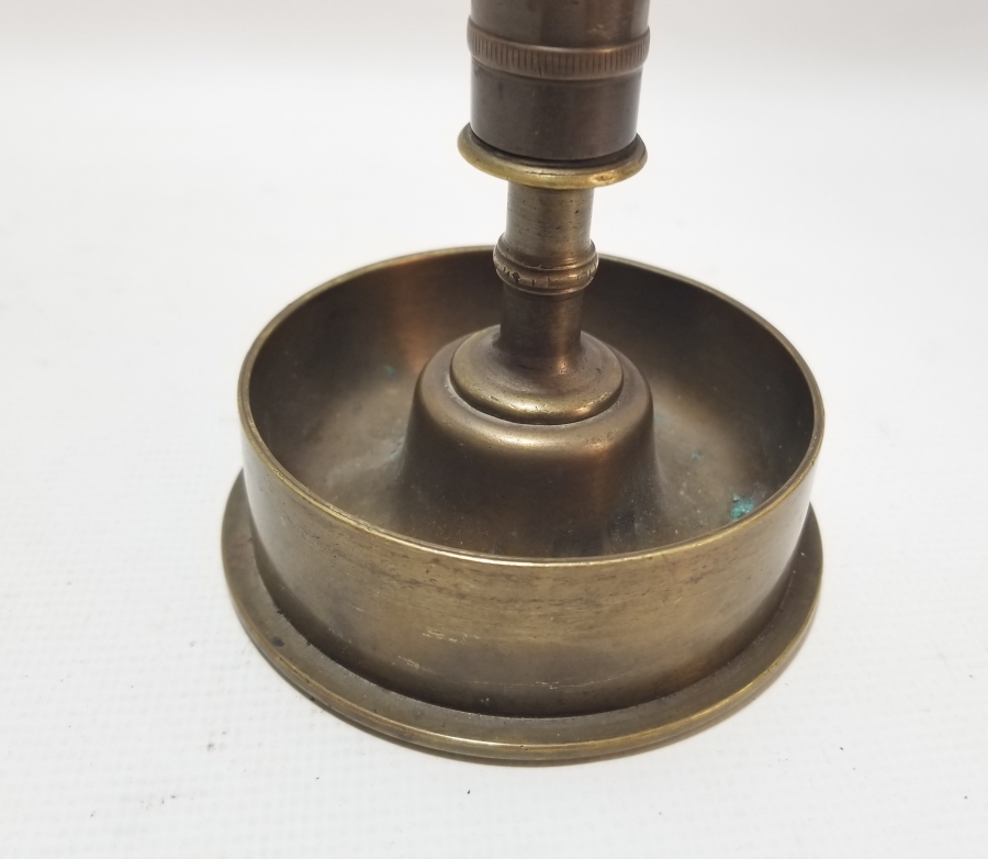 TOP MERMİSİ KOVANINDAN YAPILMIŞ 1. DÜNYA SAVAŞI DÖNEMİ NADİR ASKERİ MASA ÇAKMAĞI