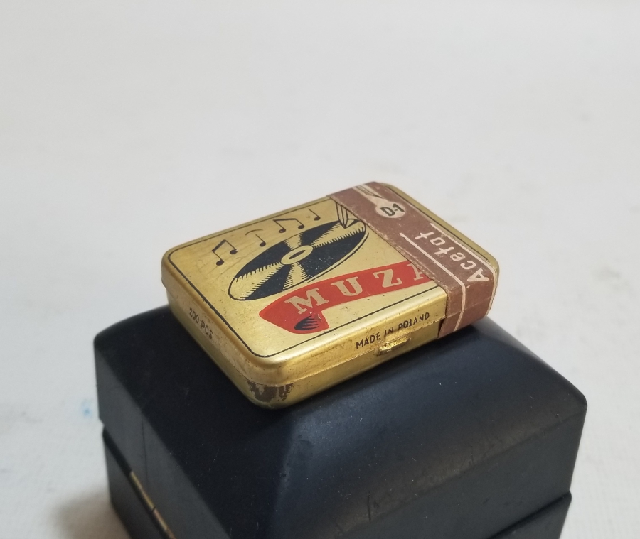 AÇILMAMIŞ KUTUSUNDA ANTİKA GRAMAFON İĞNELERİ