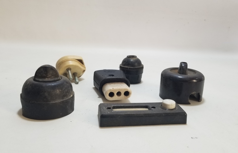 ANTİKA ELEKTRİK DÜĞMESİ LOTU