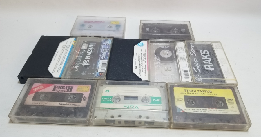 İÇLERİ DOLU NOSTALJİK KASET LOTU