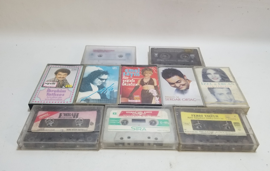 İÇLERİ DOLU NOSTALJİK KASET LOTU
