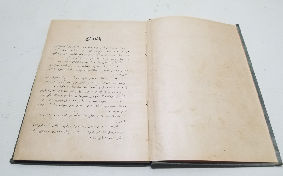 ALTIN VARAKLI CİLDİNDE CUMHURİYET BAŞLARI BASKI TÜRK MEDENİ KANUNU