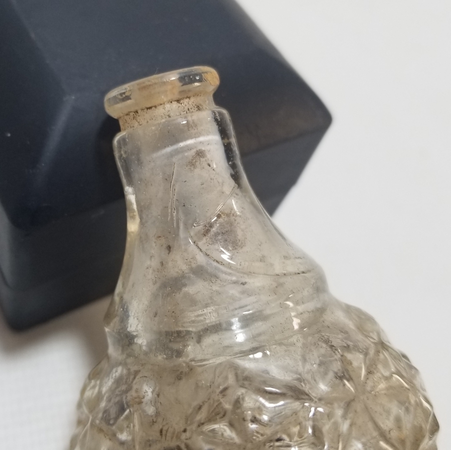 KRİSTAL KESME İŞÇİLİKLİ OSMANLI DÖNEMİ NADİR KOKU - PARFÜM ŞİŞESİ