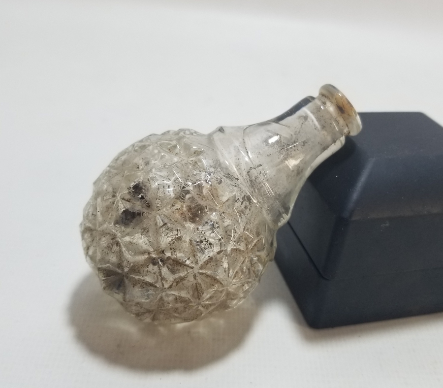 KRİSTAL KESME İŞÇİLİKLİ OSMANLI DÖNEMİ NADİR KOKU - PARFÜM ŞİŞESİ