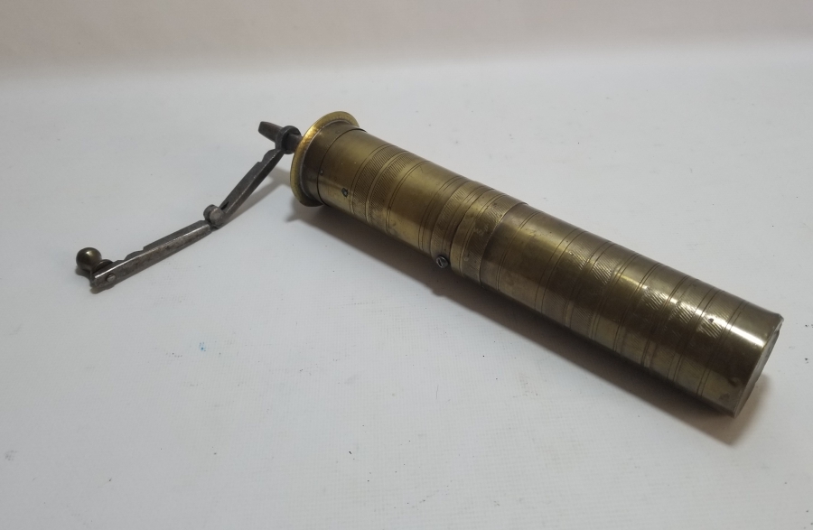 YERLİ YAPIM ANTİKA PİRİNÇ KAHVE DEĞİRMENİ