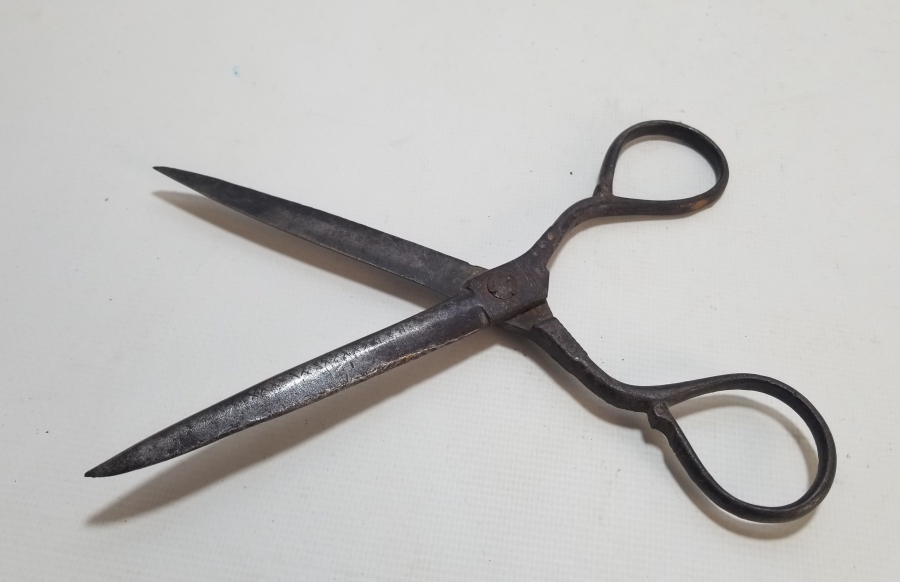 YILANBAŞI FORMUNDA YAPILMIŞ BÜYÜK BOY OSMANLI DÖNEMİ MAKAS