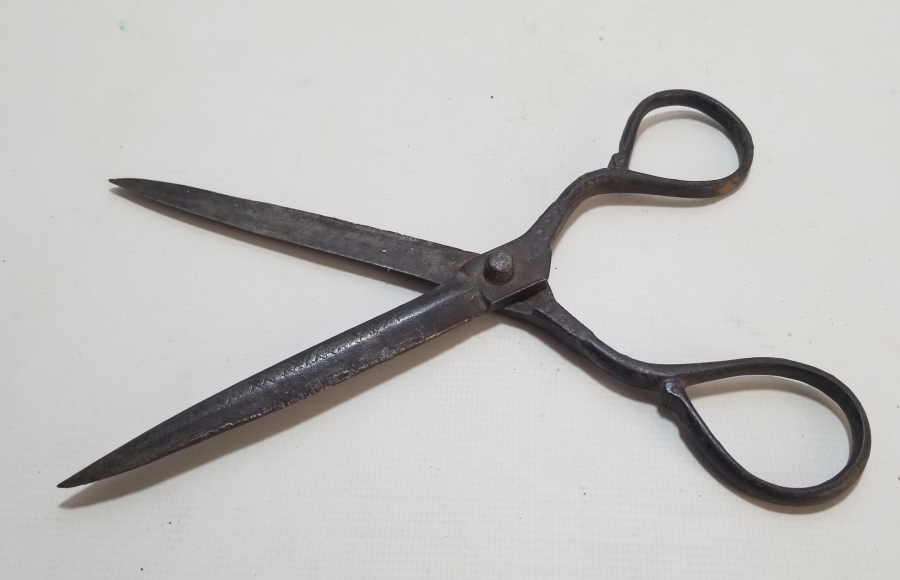 YILANBAŞI FORMUNDA YAPILMIŞ BÜYÜK BOY OSMANLI DÖNEMİ MAKAS