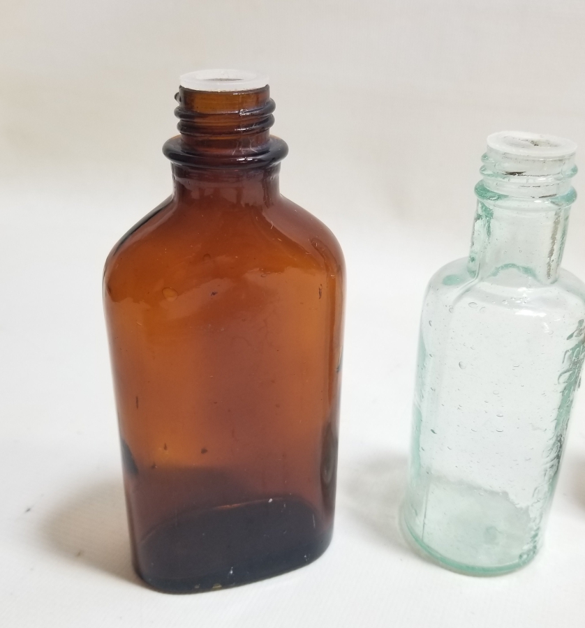 ANTİKA İLAÇ ŞİŞELERİ LOTU