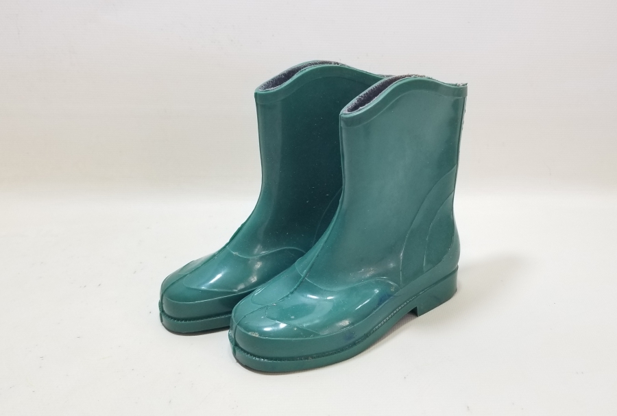 YERLİ YAPIM KULLANILMAMIŞ LASTİK ÇİZME