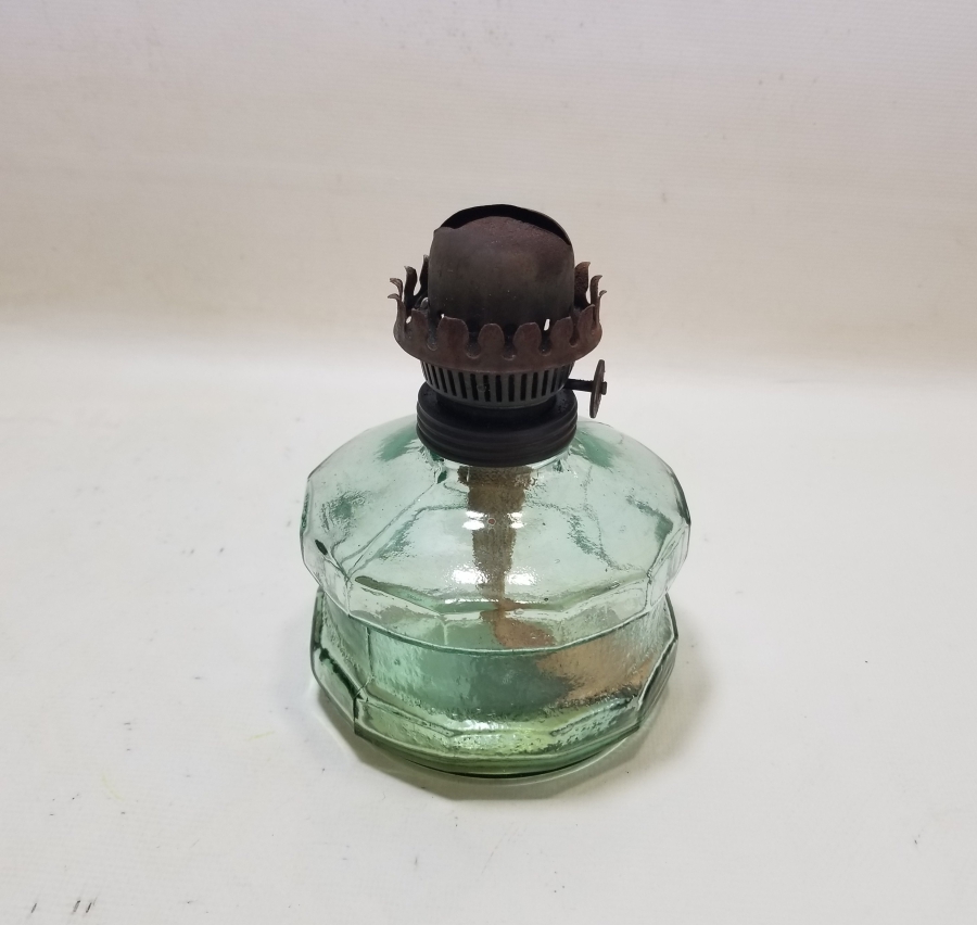 ANTİKA CAM GAZ LAMBASI