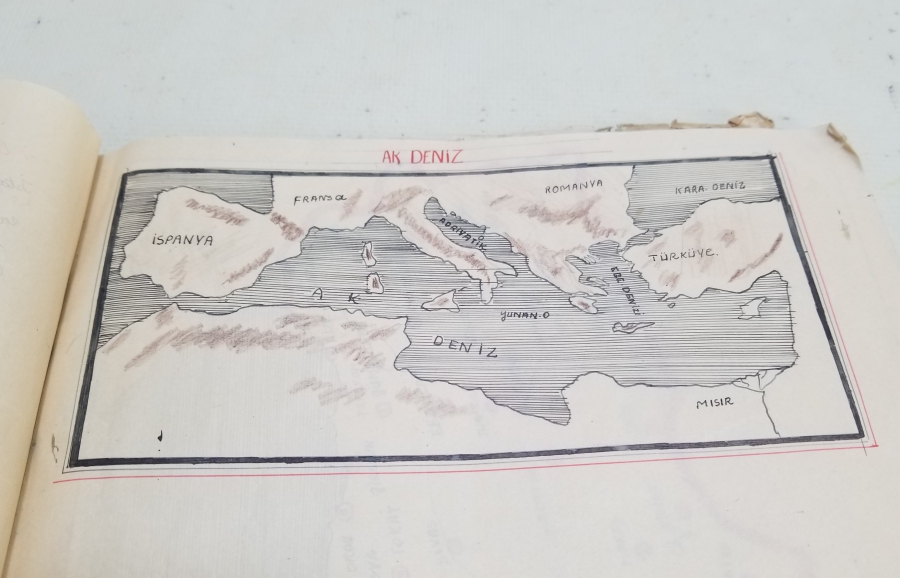 1940LARDAN ANTİKA BOL ÇİZİMLİ COĞRAFYA DEFTERİ