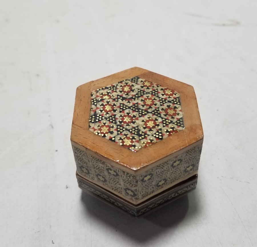 MARKUTERİ İŞÇİLİKLİ EL BOYAMA ANTİKA KUTU