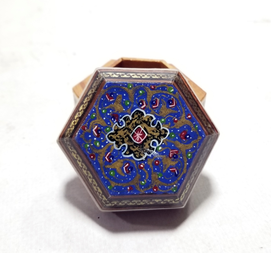 MARKUTERİ İŞÇİLİKLİ EL BOYAMA ANTİKA KUTU