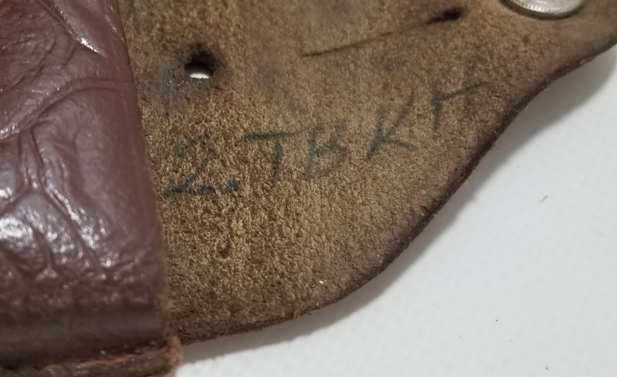 ORİJİNAL DERİ KILIFINDA ANTİKA ASKERİ PUSULA