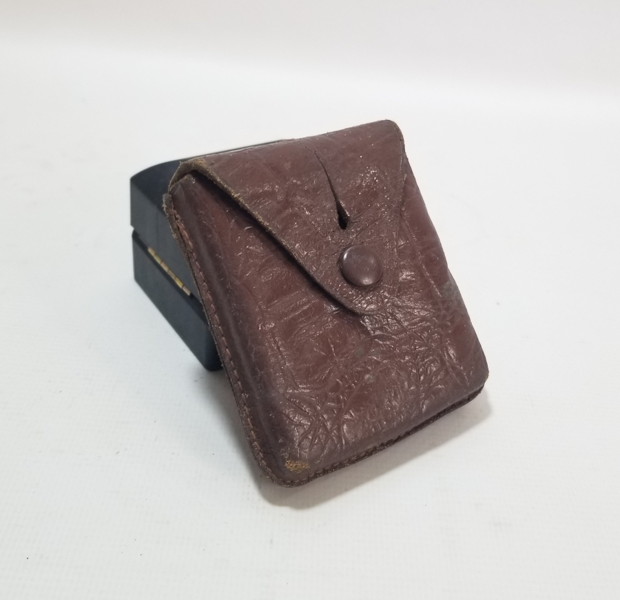 ORİJİNAL DERİ KILIFINDA ANTİKA ASKERİ PUSULA