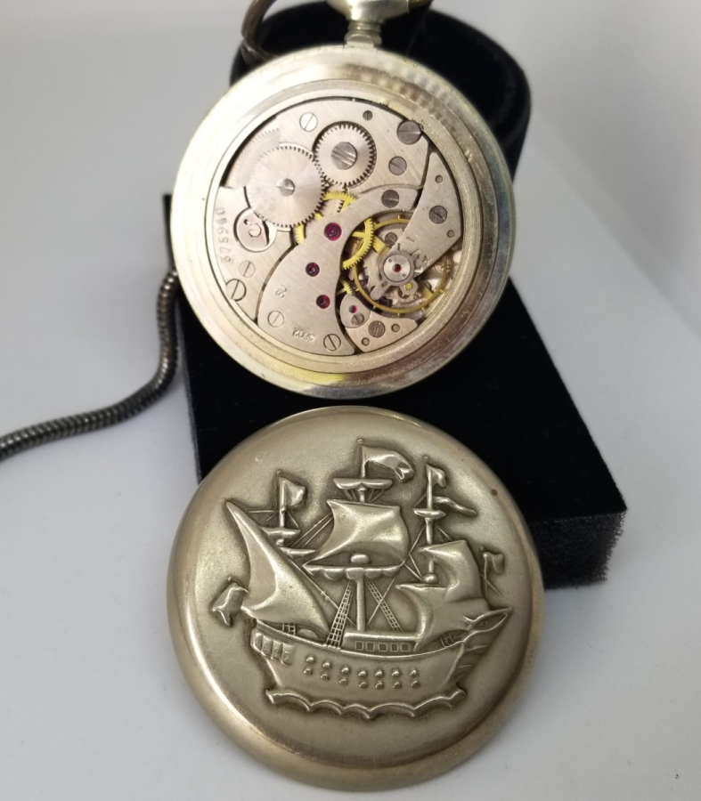 ORJİNAL KÖSTEĞİ İLE KURMALI ANTİKA DENİZCİ CEP SAATİ