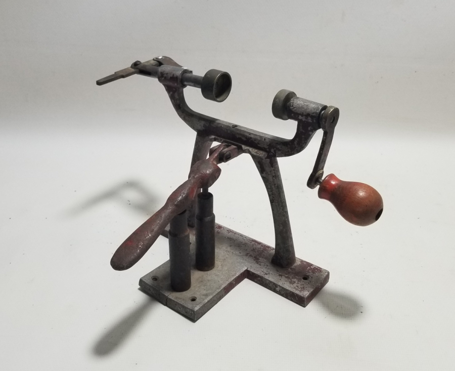 NADİR FORMDA ANTİKA FİŞEK DOLDURMA ALETİ