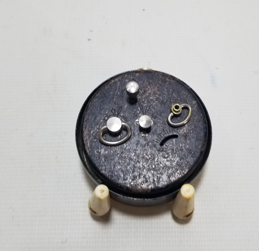 ANTİKA KURMALI MASA SAATİ