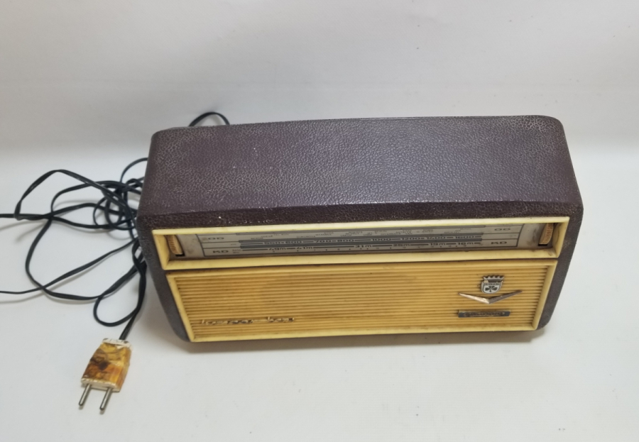 ÇALIŞIR DURUMDA ANTİKA RADYO