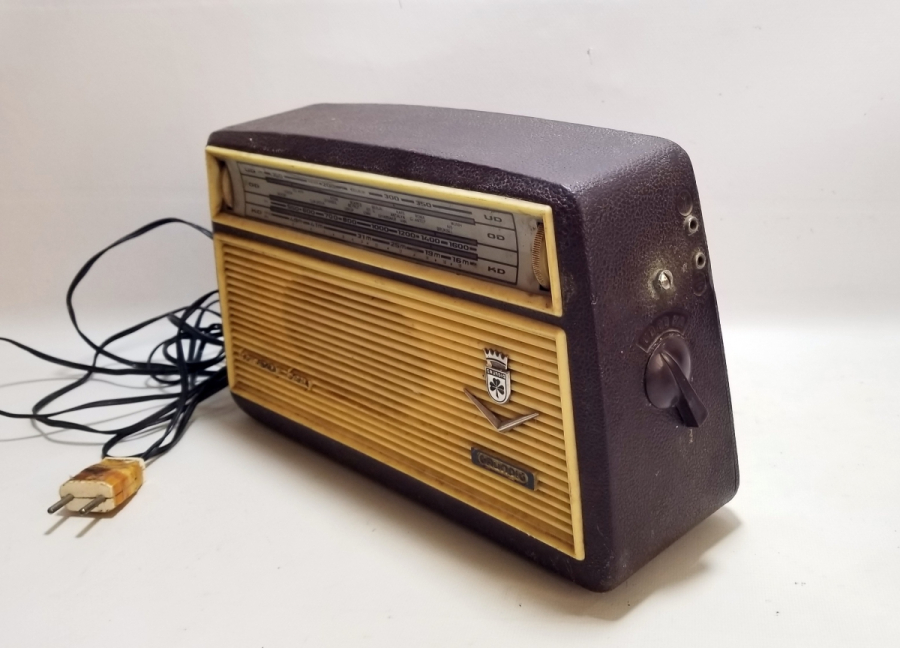 ÇALIŞIR DURUMDA ANTİKA RADYO