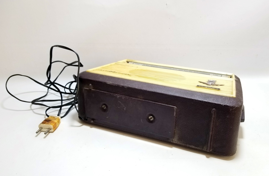 ÇALIŞIR DURUMDA ANTİKA RADYO