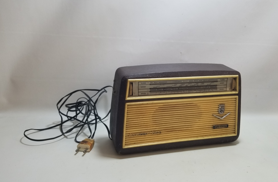 ÇALIŞIR DURUMDA ANTİKA RADYO