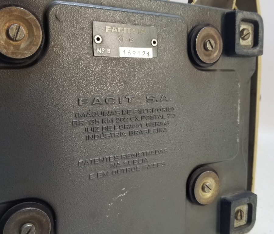 FACİT MARKA ANTİKA HESAP MAKİNESİ