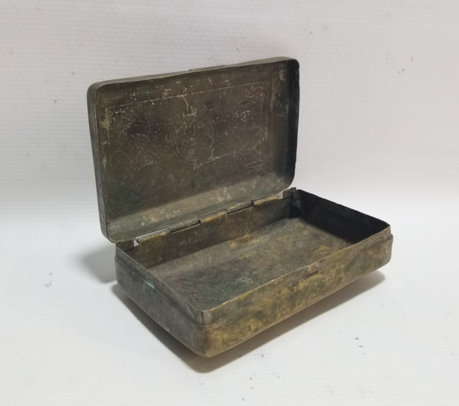 OSMANLI DÖNEMİ KABARTMA İŞÇİLİKLİ ASKER TÜTÜN TABAKASI