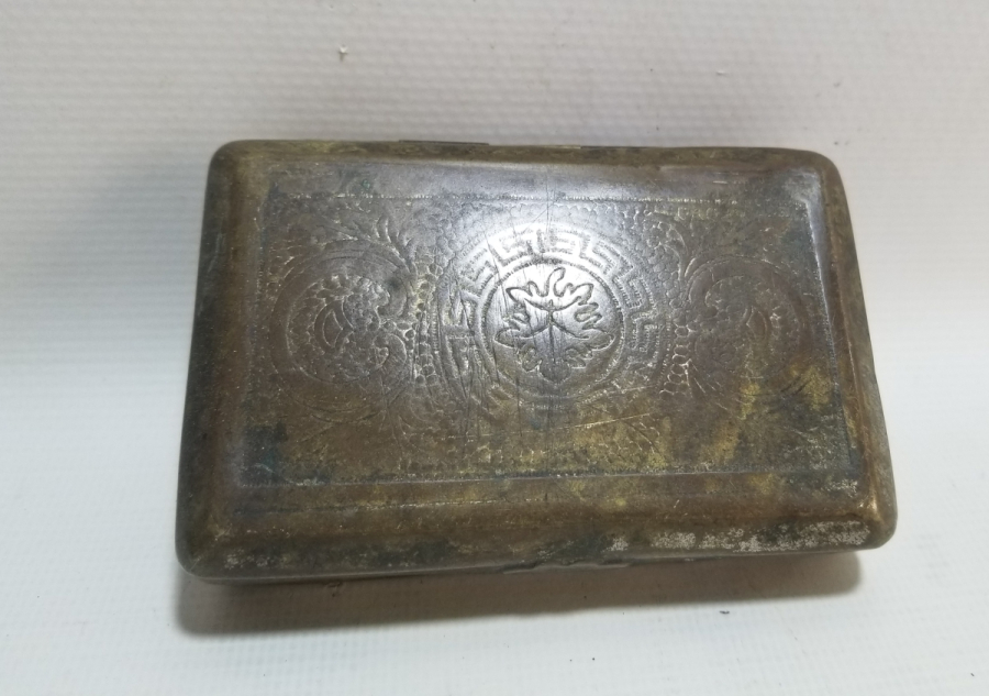 OSMANLI DÖNEMİ KABARTMA İŞÇİLİKLİ ASKER TÜTÜN TABAKASI