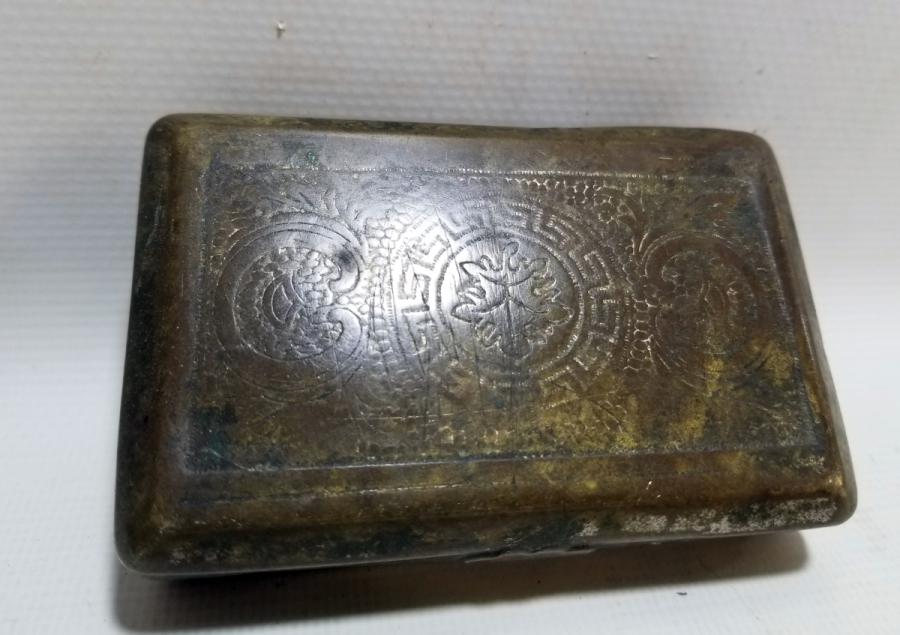 OSMANLI DÖNEMİ KABARTMA İŞÇİLİKLİ ASKER TÜTÜN TABAKASI