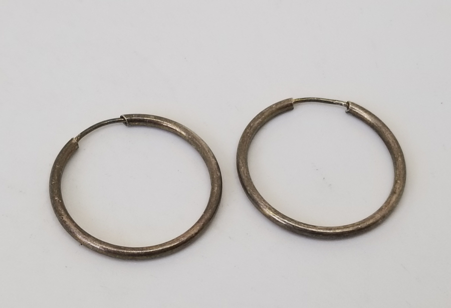 GÜMÜŞ HALKA KÜPE