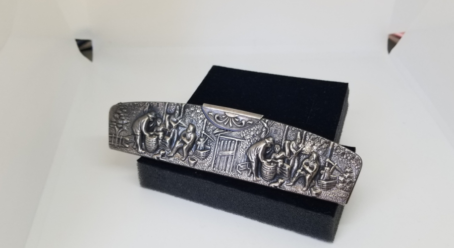 KABARTMA İŞÇİLİKLİ KABINDA GÜMÜŞ TARAK