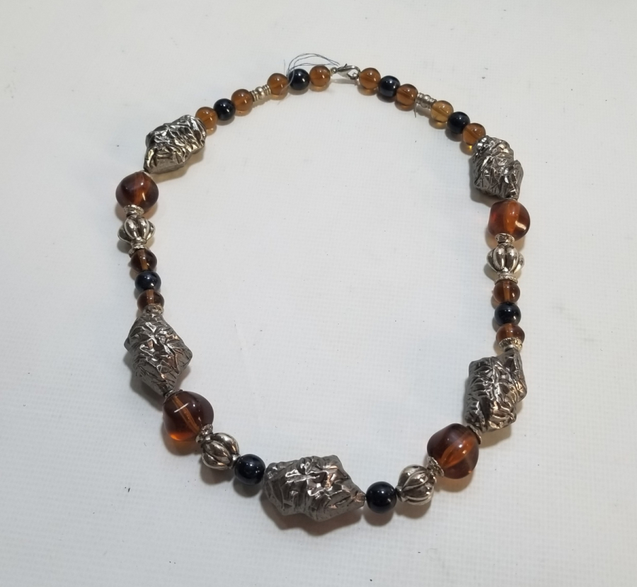 KABARTMA İŞÇİLİKLİ UZAK DOĞU YAPIMI ANTİKA GERDANLIK