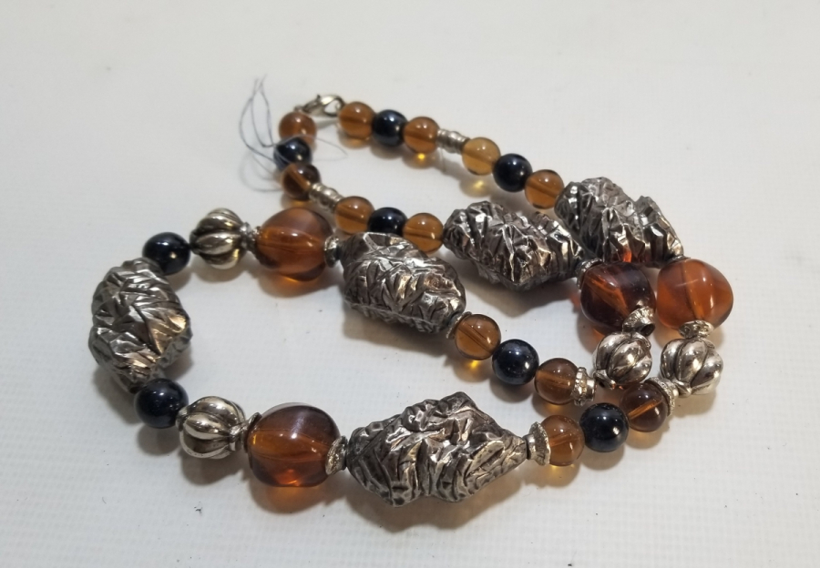 KABARTMA İŞÇİLİKLİ UZAK DOĞU YAPIMI ANTİKA GERDANLIK