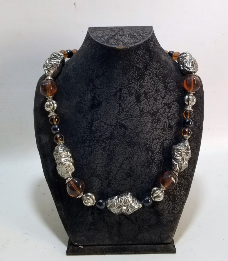 KABARTMA İŞÇİLİKLİ UZAK DOĞU YAPIMI ANTİKA GERDANLIK