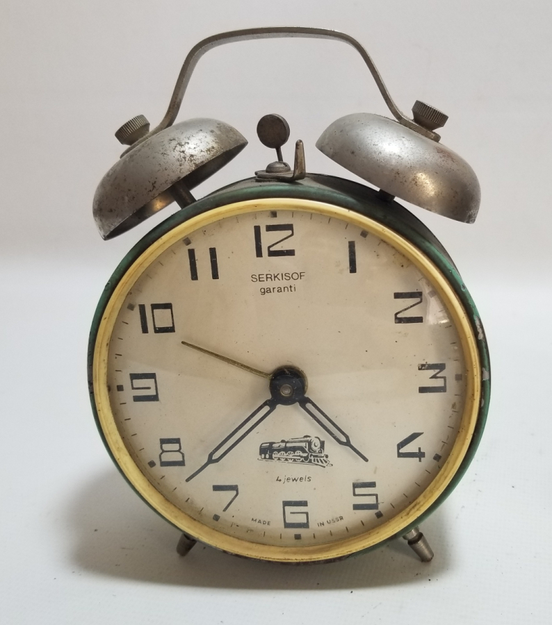 ANTİKA SERKİSOF MARKA KURMALI MASA SAATİ VE KABI