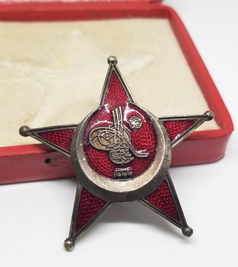 ORİJİNAL KUTUSUNDA ÇOK NADİR GÜMÜŞ HARP MADALYASI