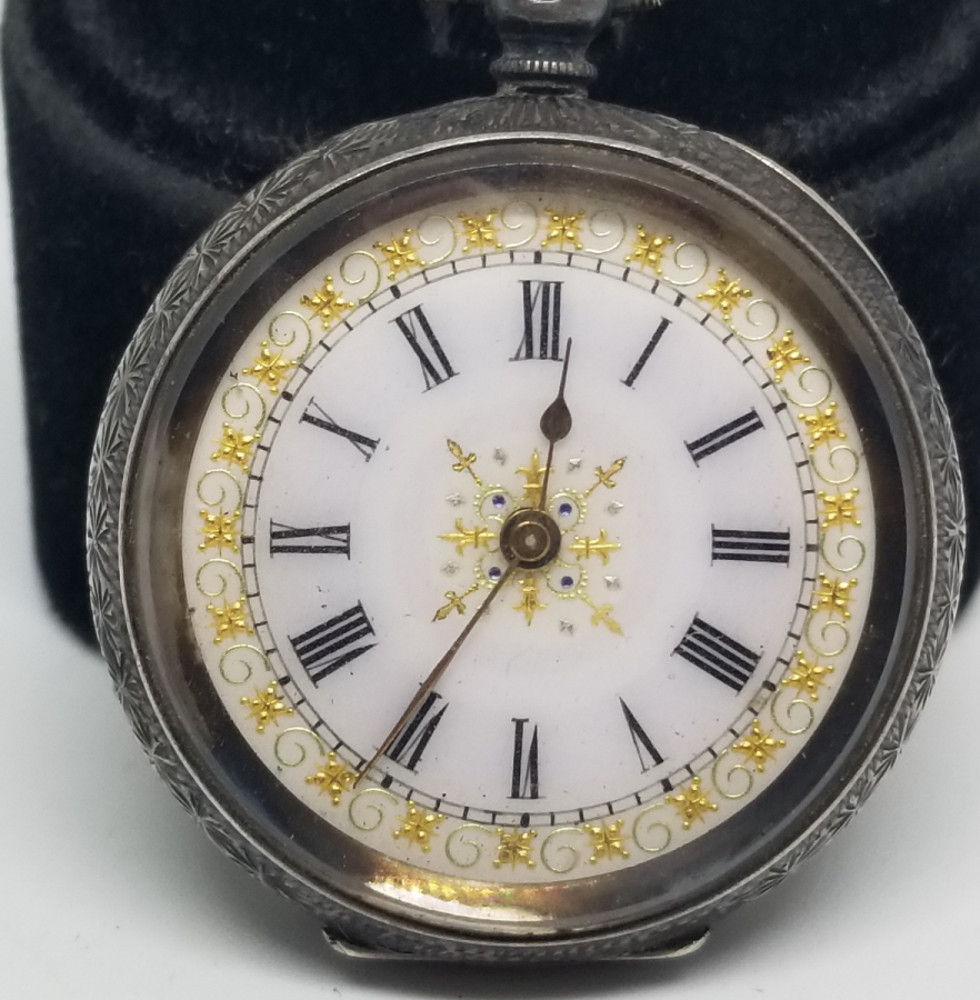 KADRANI ALTIN VE VAV HARFLERİYLE BEZELİ OSMANLI DÖNEMİ GÜMÜŞ CEP SAATİ